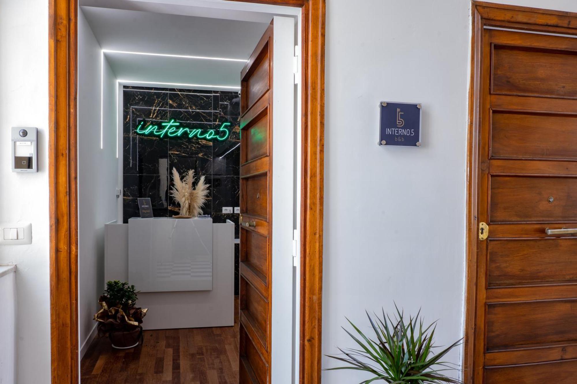 B&B Interno 5 Наполи Екстериор снимка
